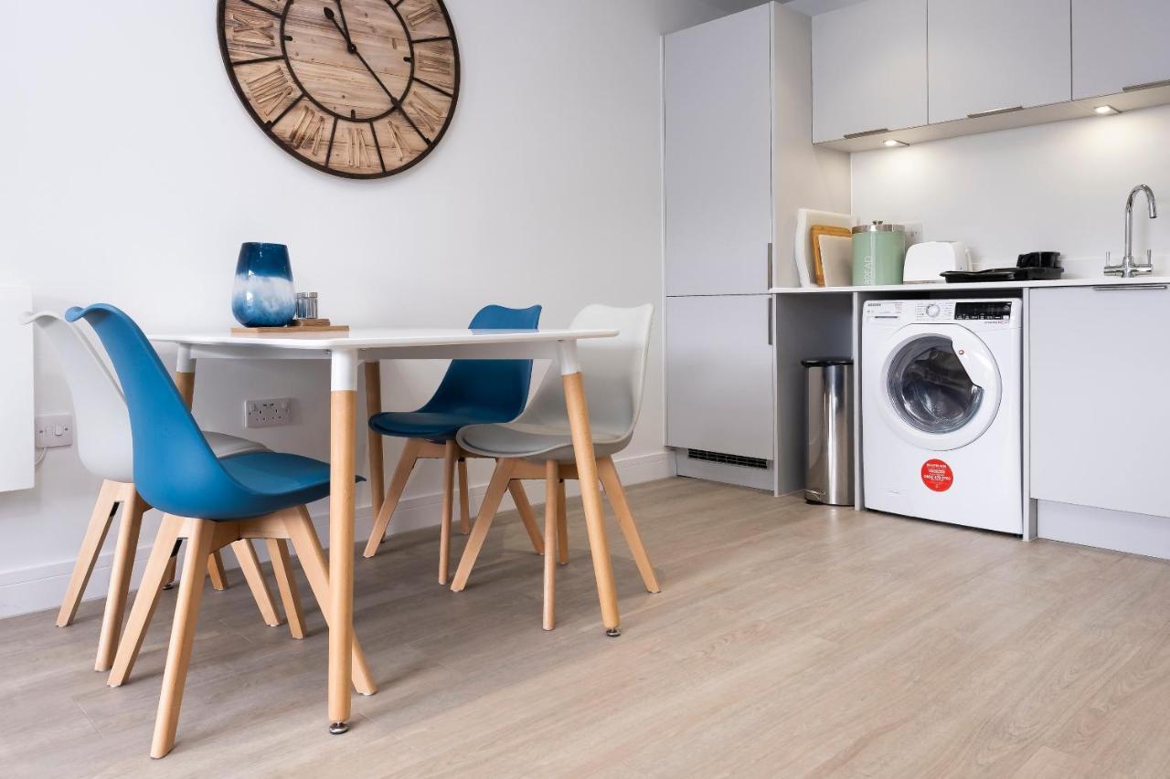 7 Putsborough - Luxury Apartment At Byron Woolacombe, Only 4 Minute Walk To Woolacombe Beach! Екстериор снимка