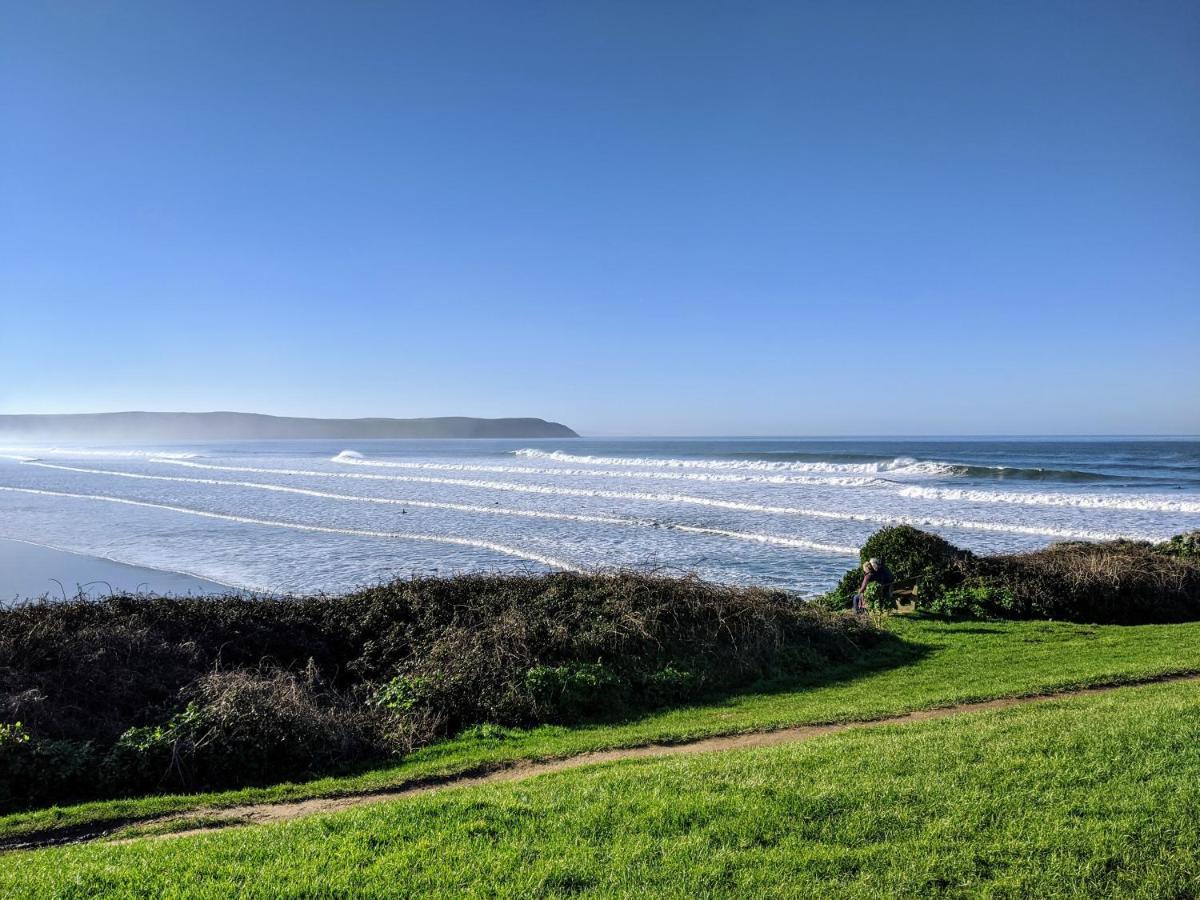 7 Putsborough - Luxury Apartment At Byron Woolacombe, Only 4 Minute Walk To Woolacombe Beach! Екстериор снимка